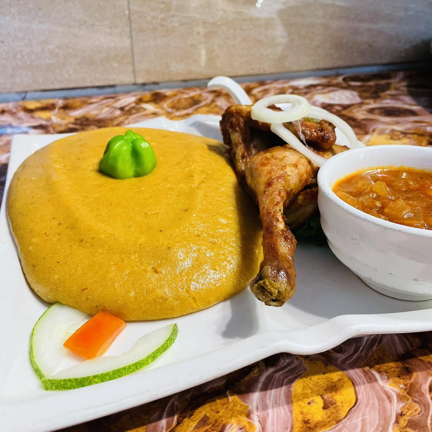 Plat signature gastronomique fusion africaine